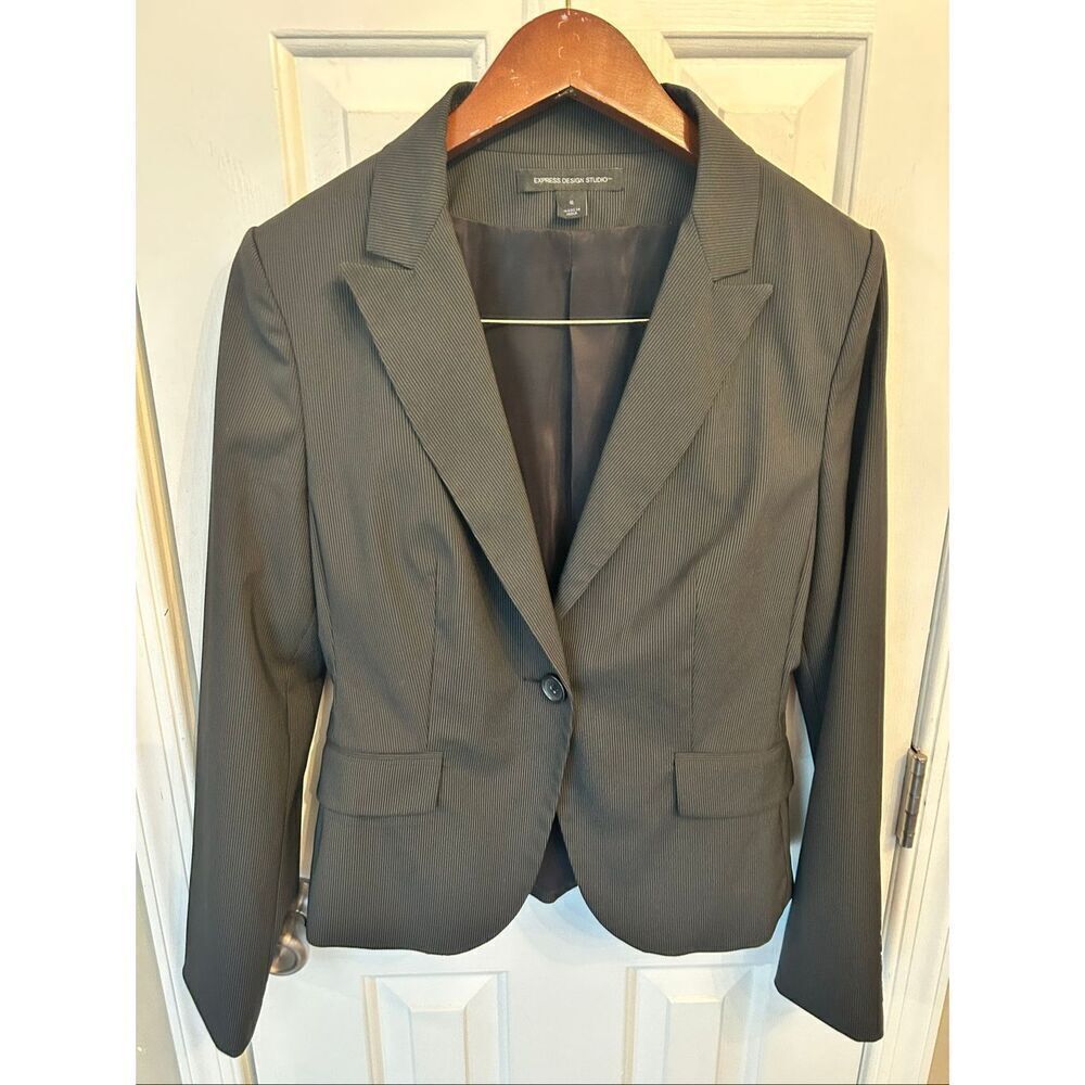 Express one button blazer size 6 black with gray little stripes office attire